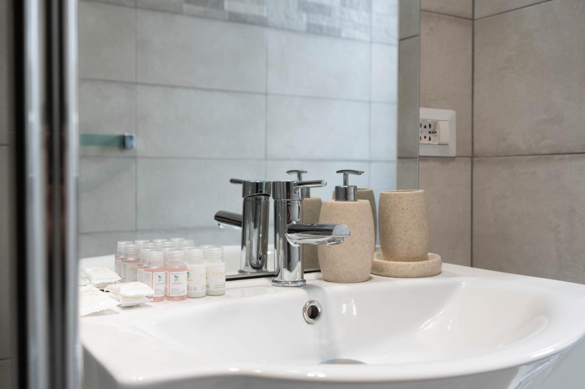 Suite 12 Milano Centro Parking Free المظهر الخارجي الصورة